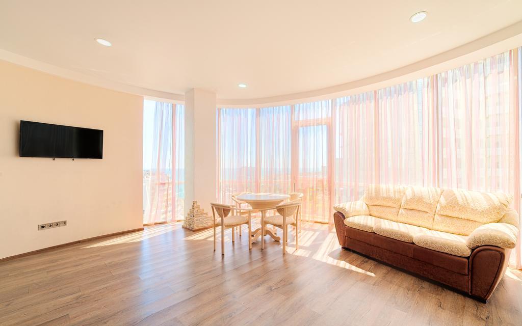 Arcadia Gagarin Plaza Apartment Odessa